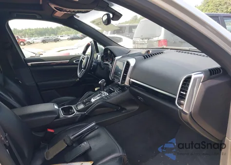 2018 Porsche Cayenne Platinum Edition z USA, uszkodzony, nr VIN WP1AA2A24JKA07227